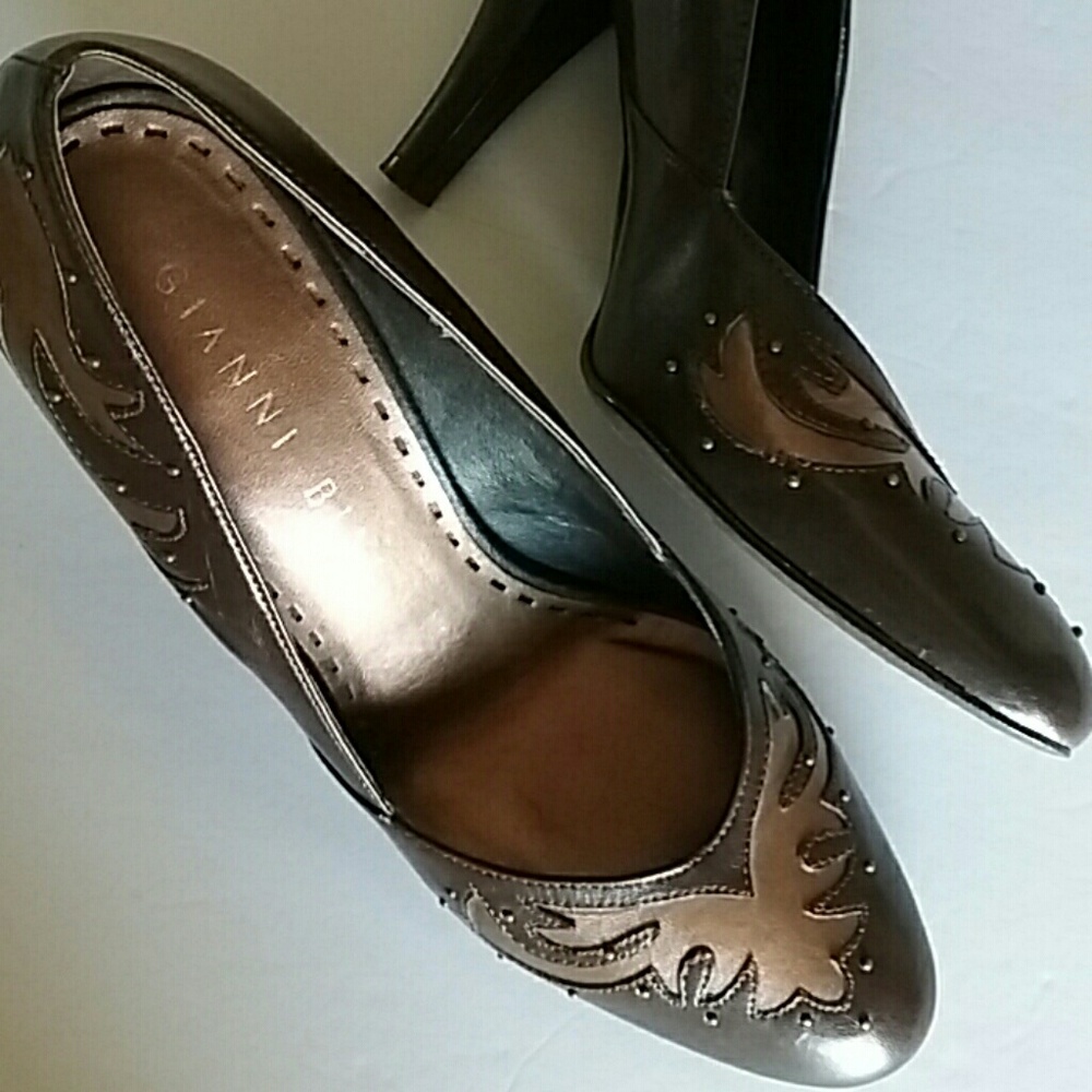New Gianni Bini shoes